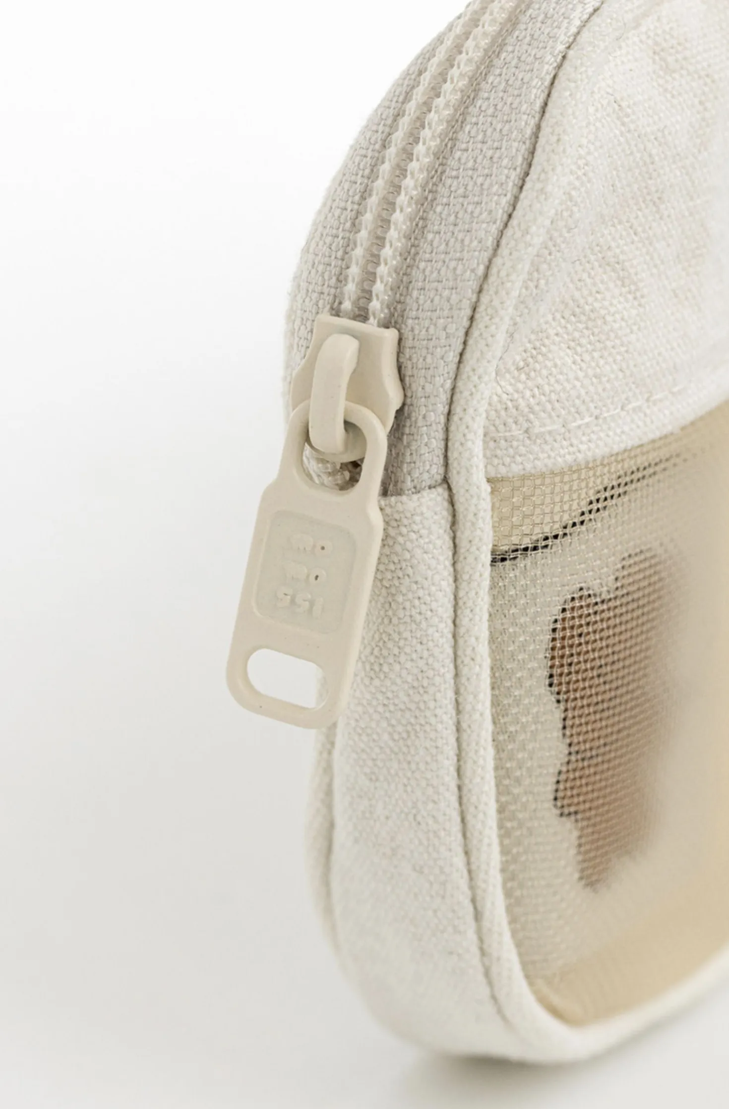 All Smiles Mesh Block Pouch