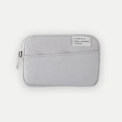 A Low Hill Basic Card Pouch