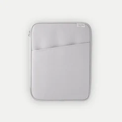 A Low Hill Basic 13 in. Pouch
