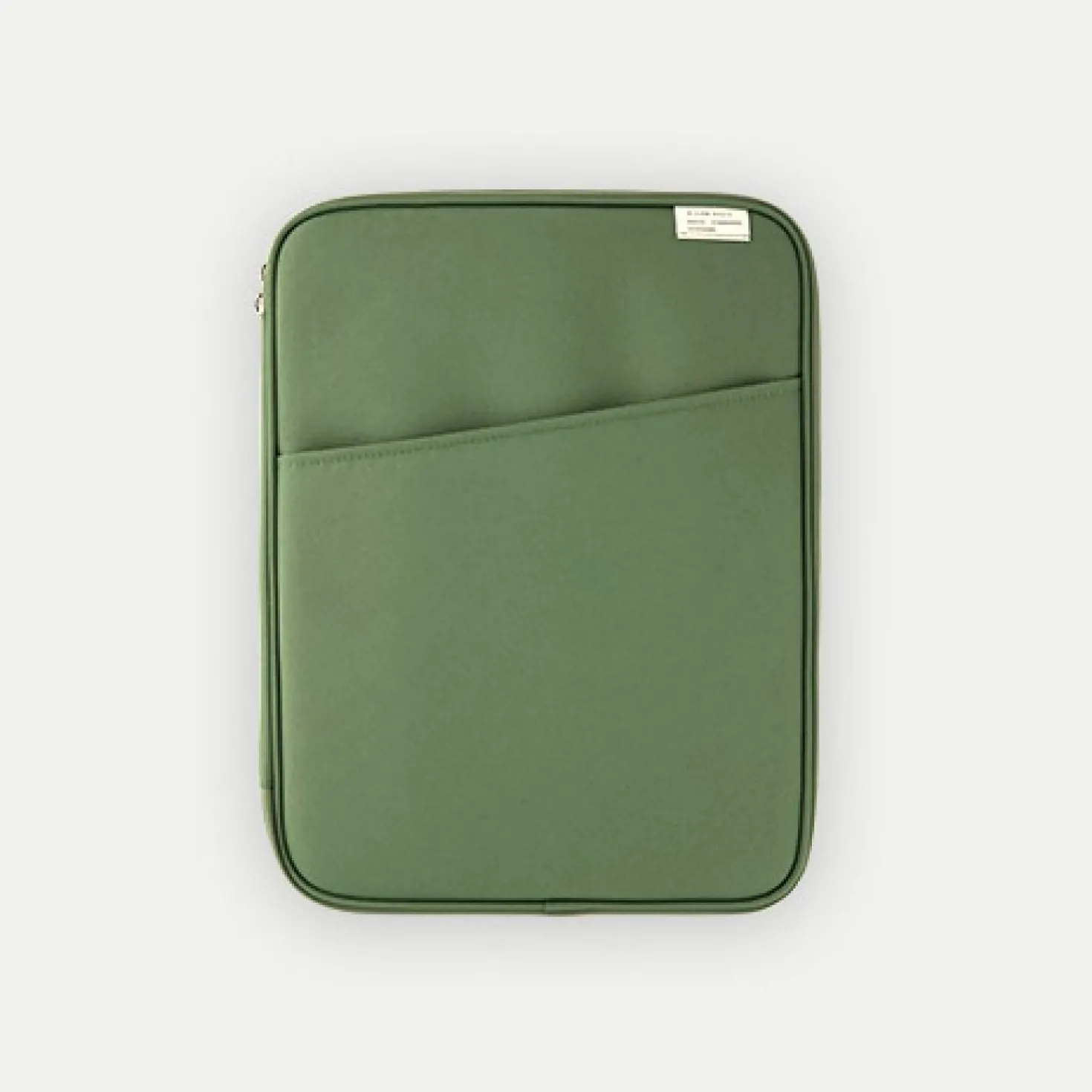 A Low Hill Basic 13 in. Pouch