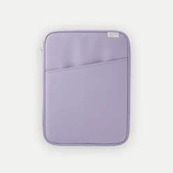 A Low Hill Basic 13 in. Pouch