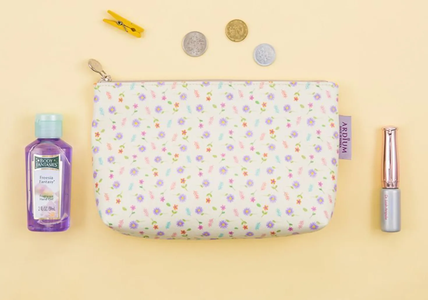 Ardium Triangle Pattern Pouch