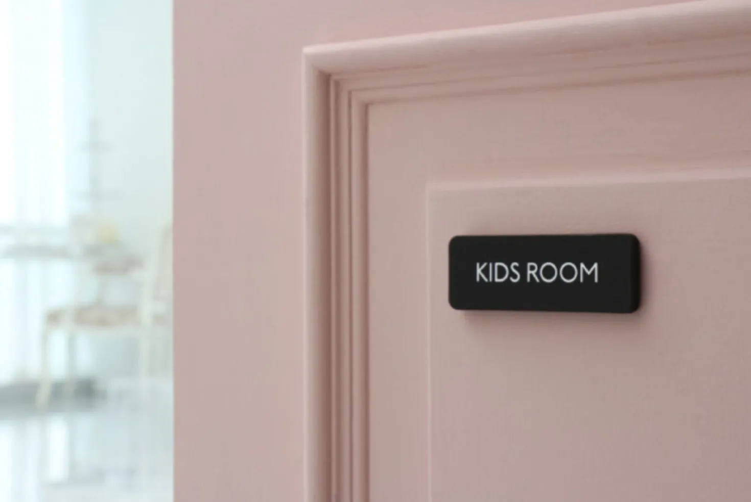 Black Basic Door Sign