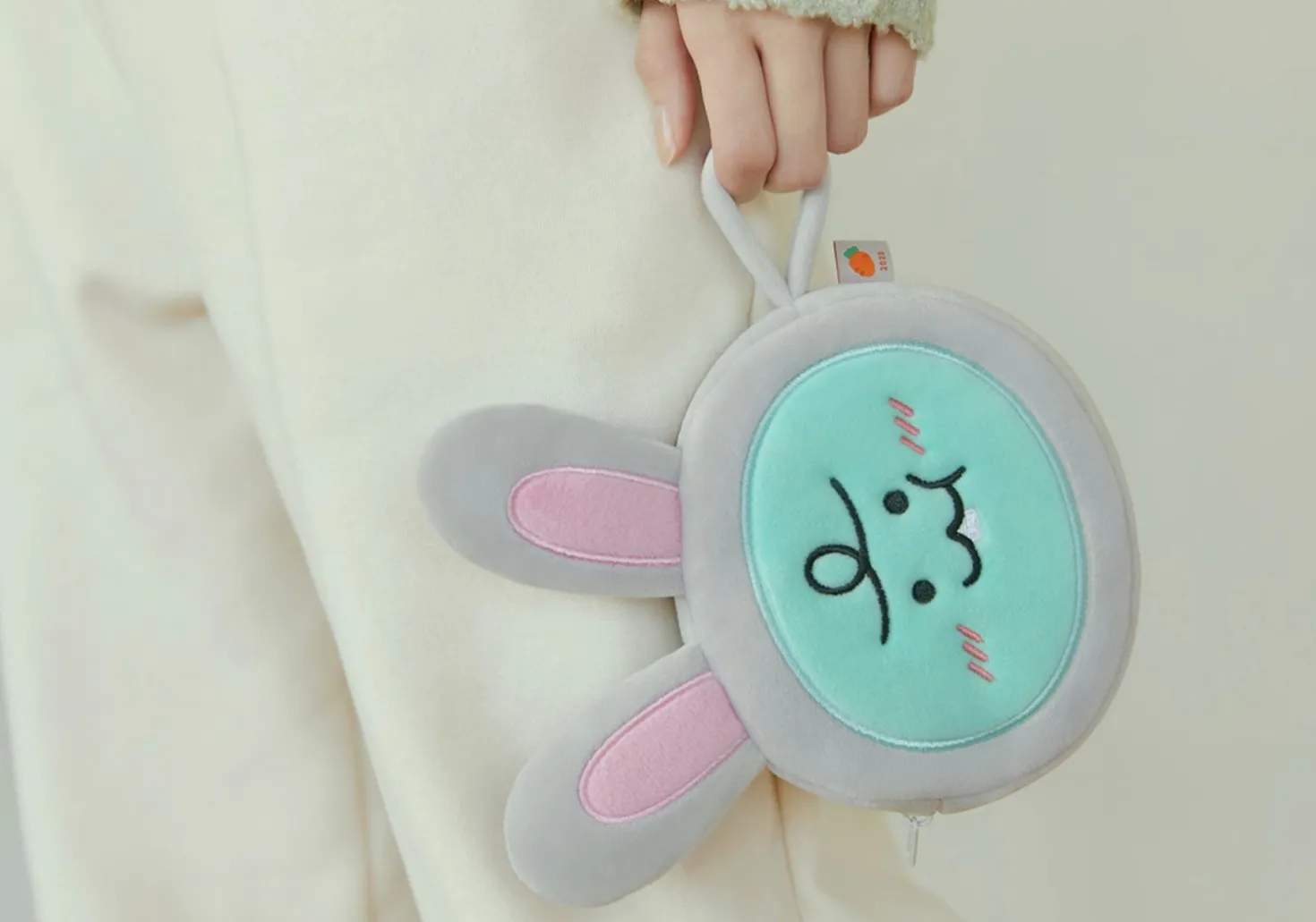 Bunny Jordy Round Pouch