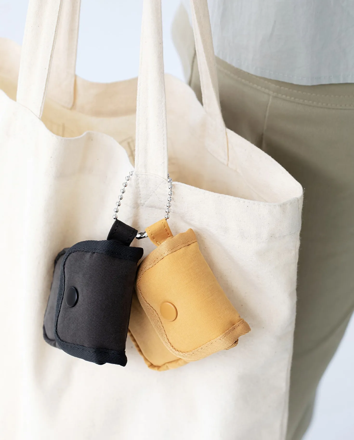 Button Earphone Pouch