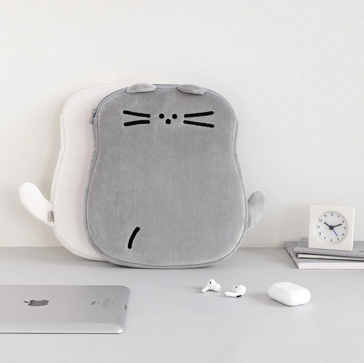 Cat Loaf 11 in. Tablet Pouch