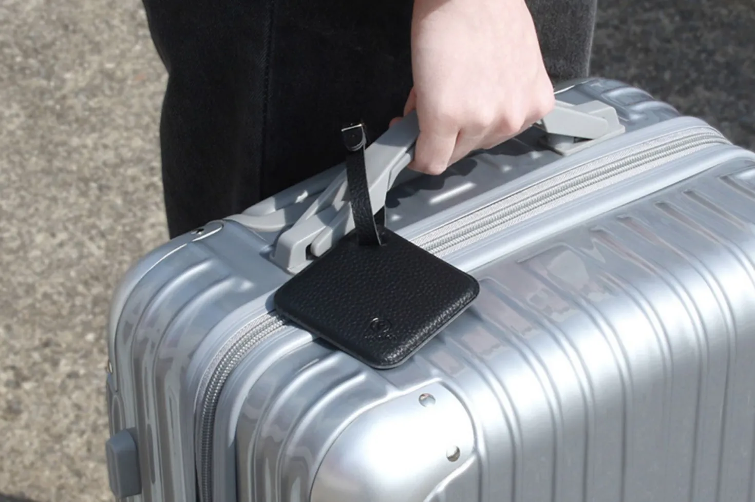 Classic Belted Luggage Tag