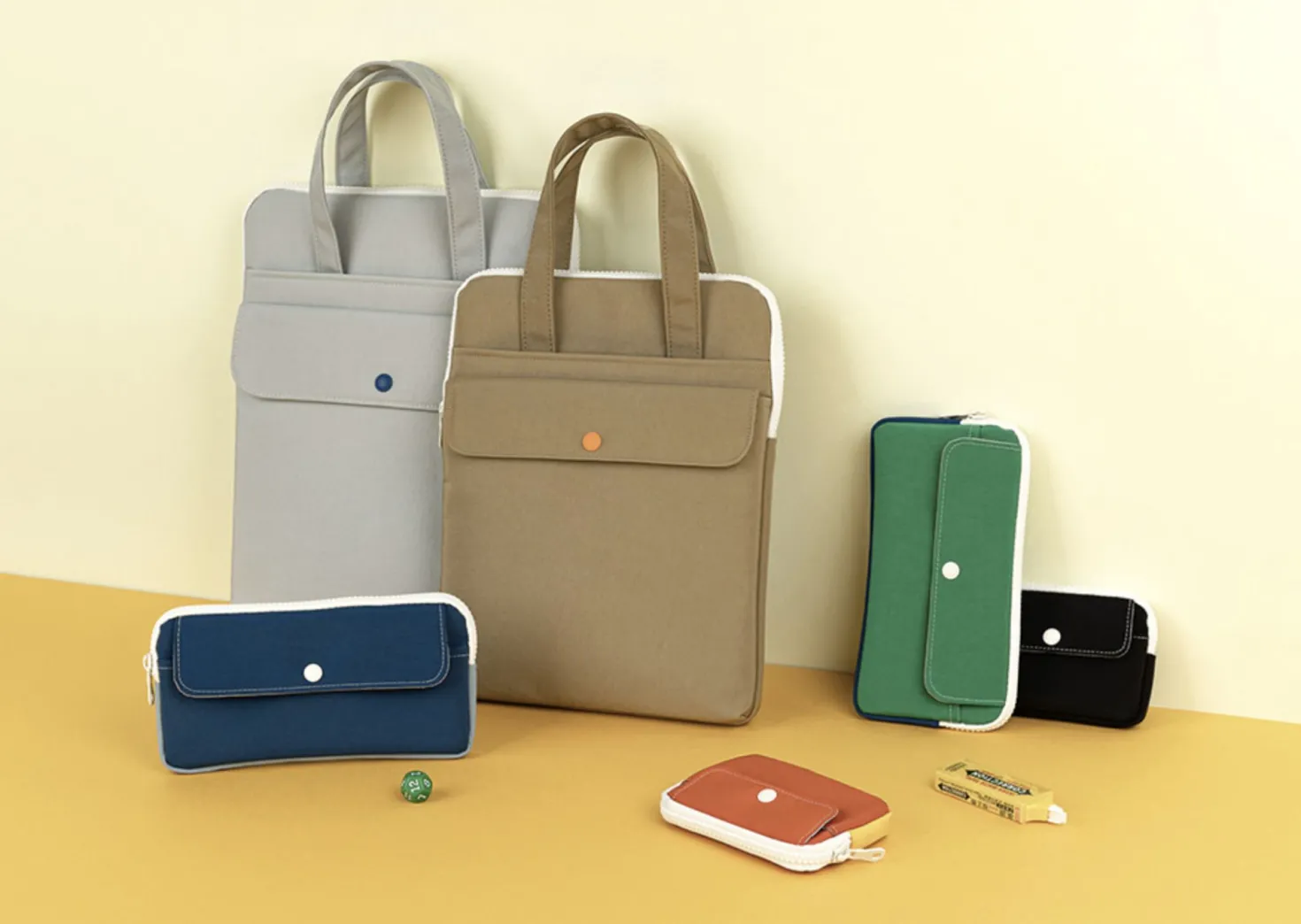 Colorful Nylon Card Pouch