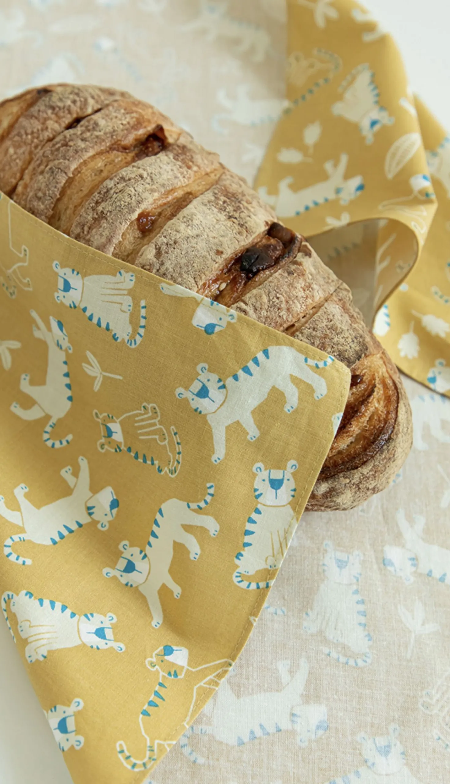 Dailylike Handkerchief v1