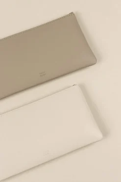 Dash and Dot Slim Pouch