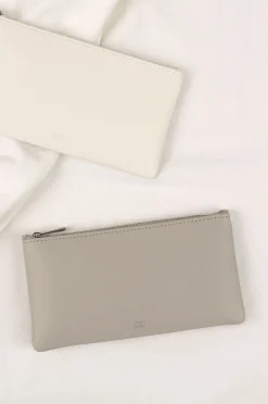 Dash and Dot Slim Pouch