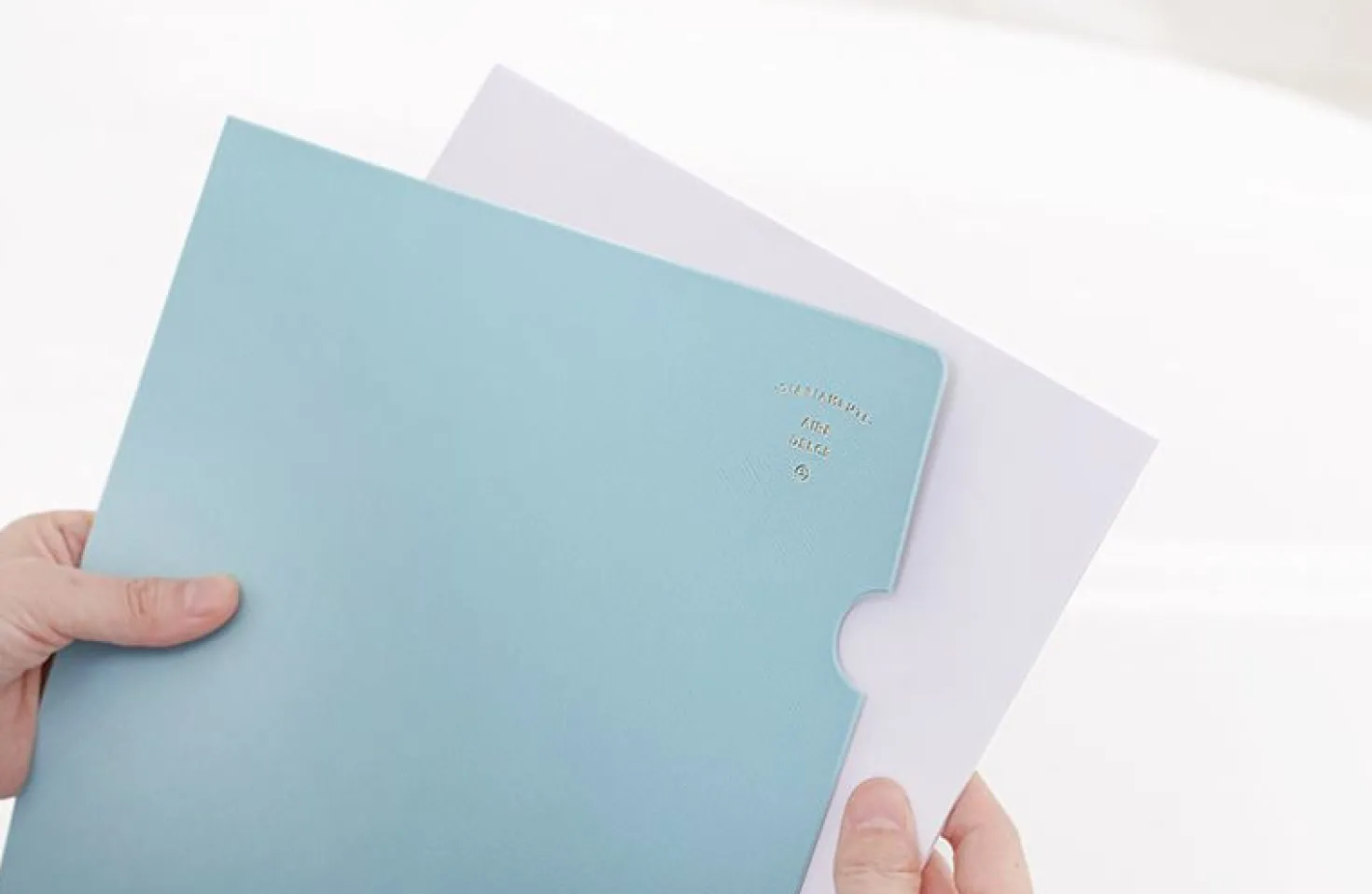 Diariamente File Holder