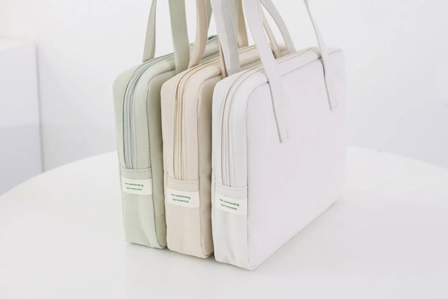 Essential 11 in. Tablet Shoulder Bag