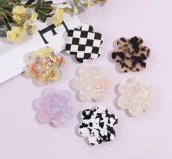 Flower Shape Pattern Phone Grip