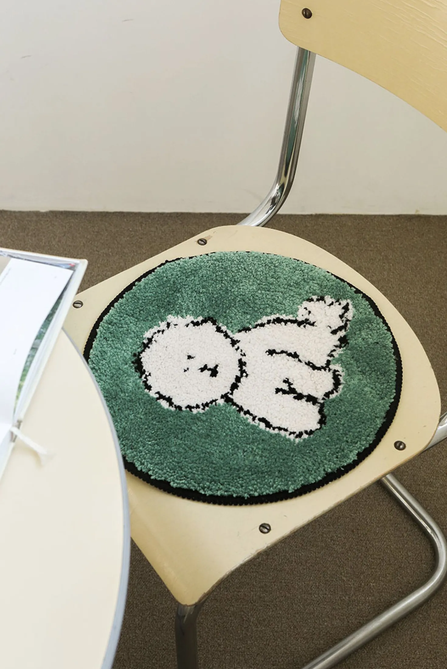 Fluffy Round Seat Cushion