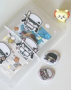 Hodu Girl Button Pin v2