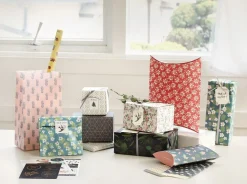 Iconic Pattern Pillow Box