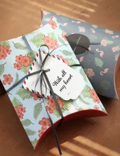 Iconic Pattern Pillow Box