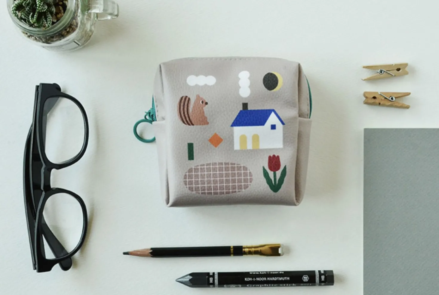 Illustrated Mini Zip Pouch