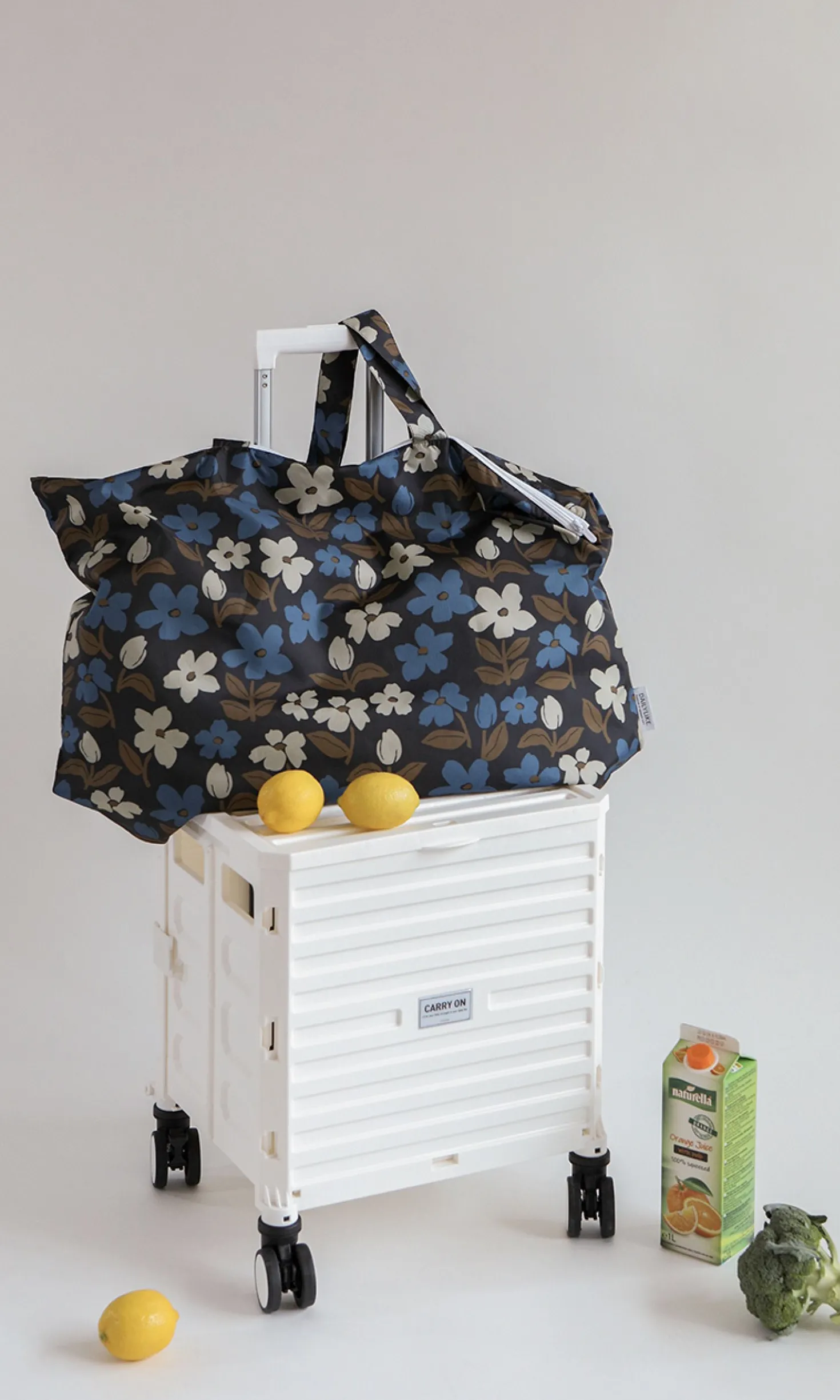 Jumbo Pattern Lightweight Shoulder Bag