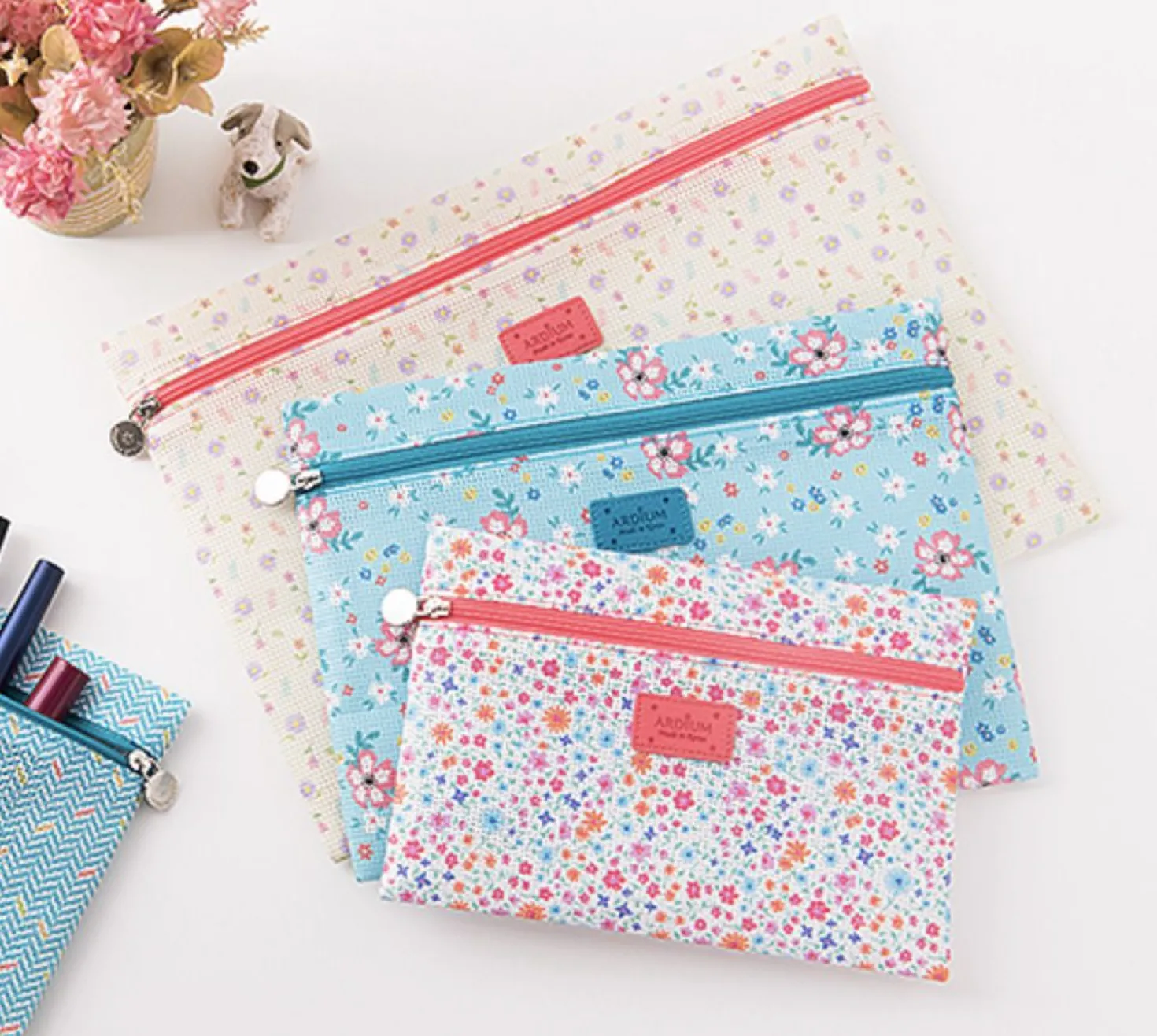 Large Summer Mesh Flat Pouch
