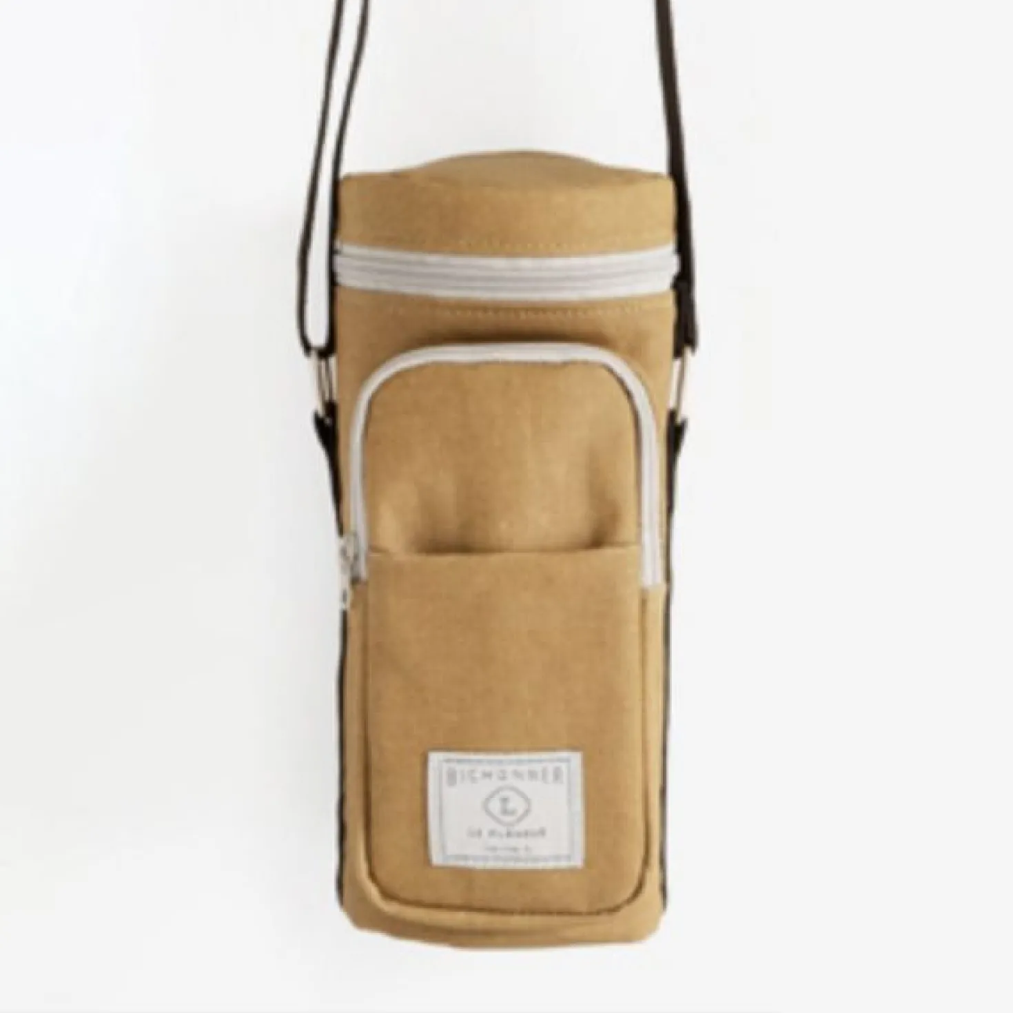 Le Flaneur Bottle Shoulder Pouch