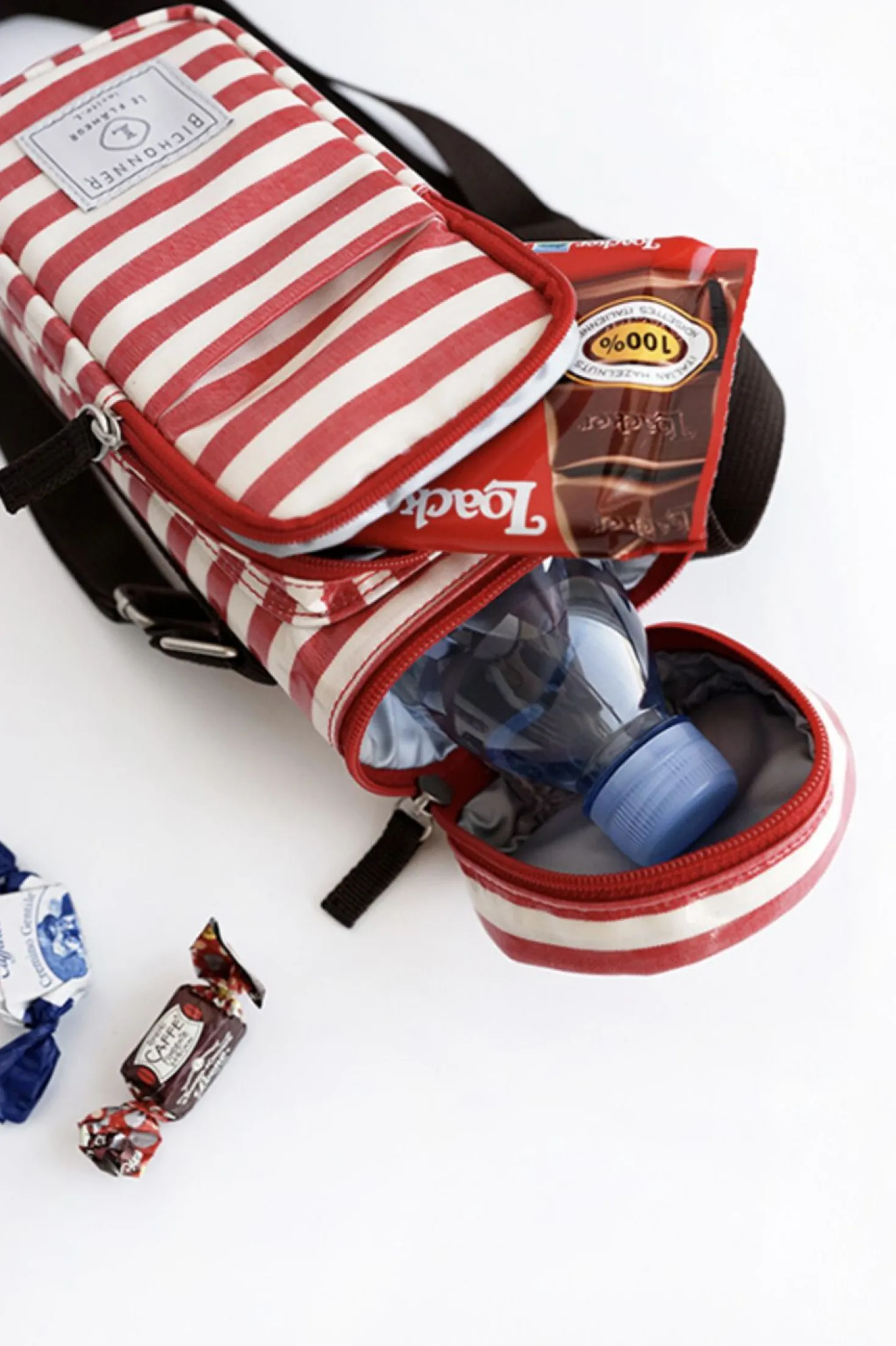 Le Flaneur Bottle Shoulder Pouch