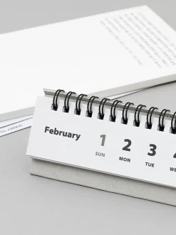 2026 Life & Pieces Weekly Calendar