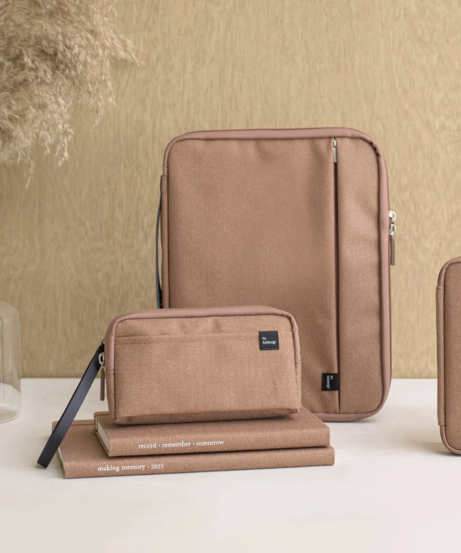 Long Multi Pocket Pouch v2