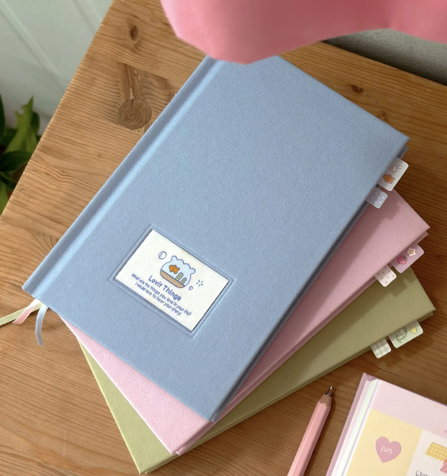 Lovit Things Clothbound Weekly Planner