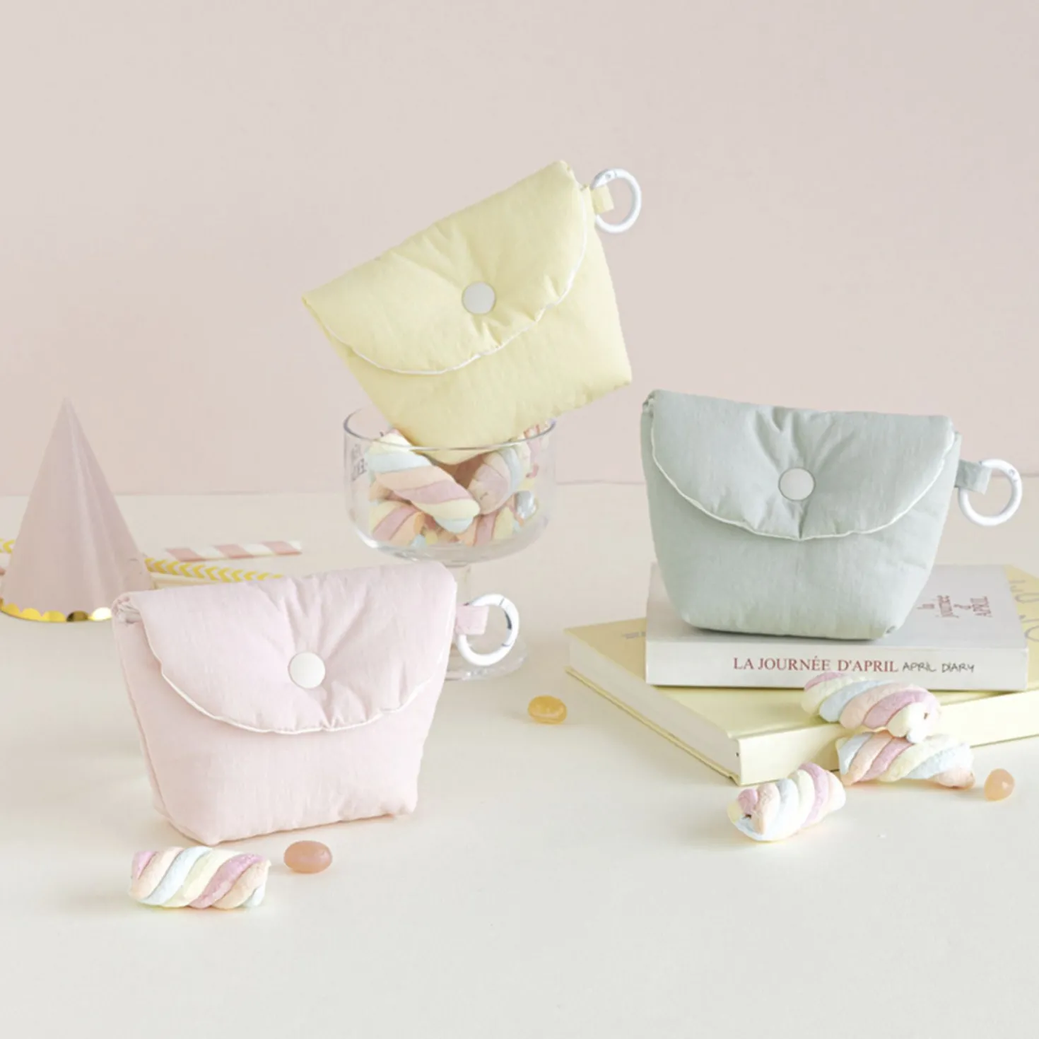 Marshmallow Card Pouch