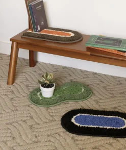 Medium Life & Pieces Point Rug