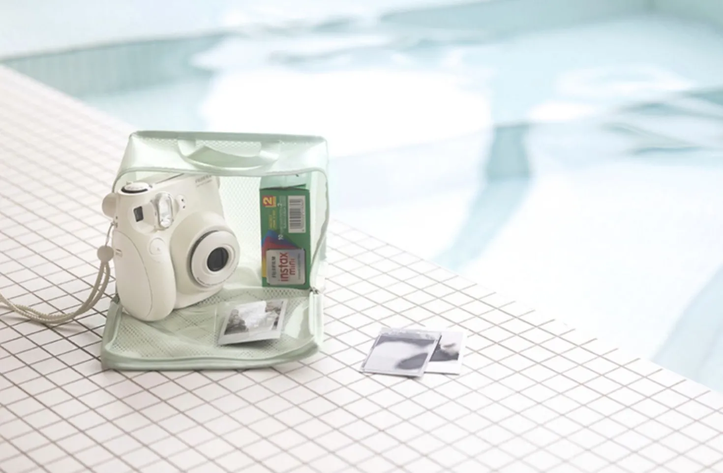 Medium Travelus Cube Mesh Pouch