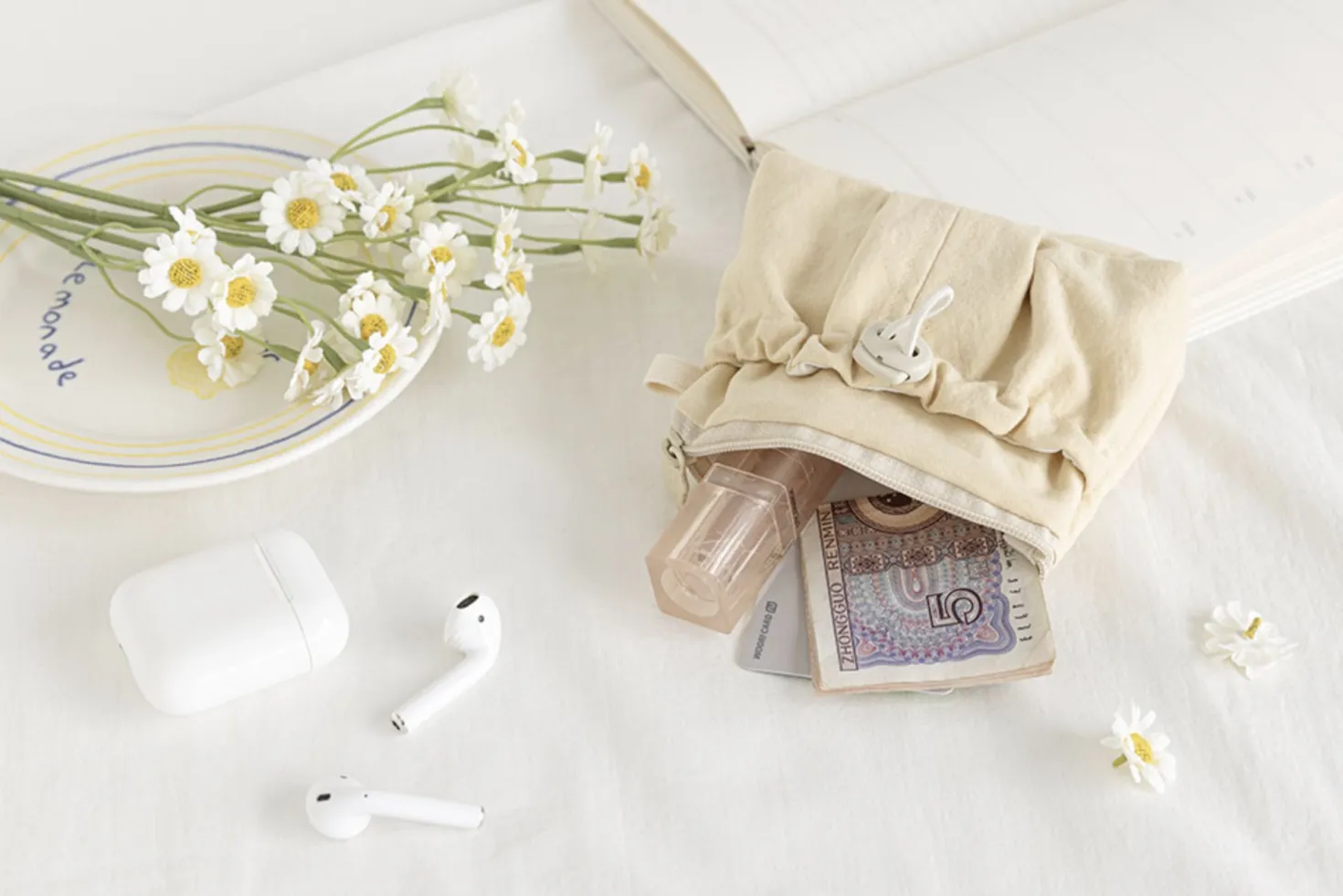 Mini Coi Puppy String Pocket Pouch