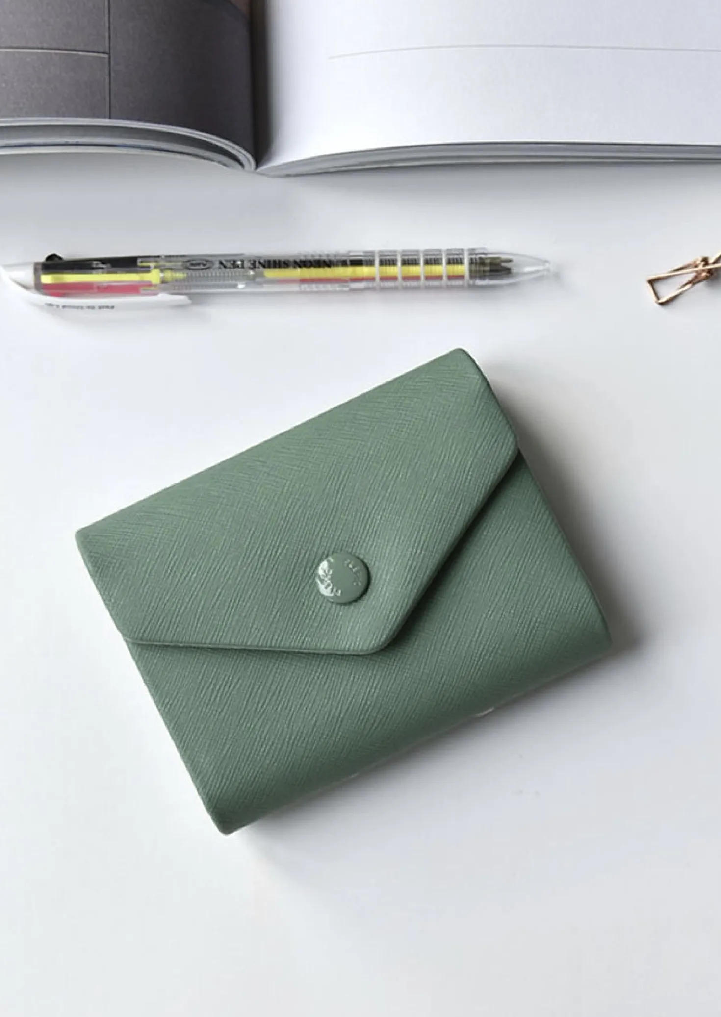 Mini Gentle 3 Ring Binder