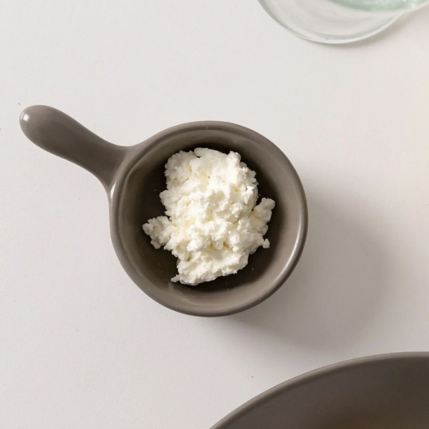 Mini Handle Sauce Bowl