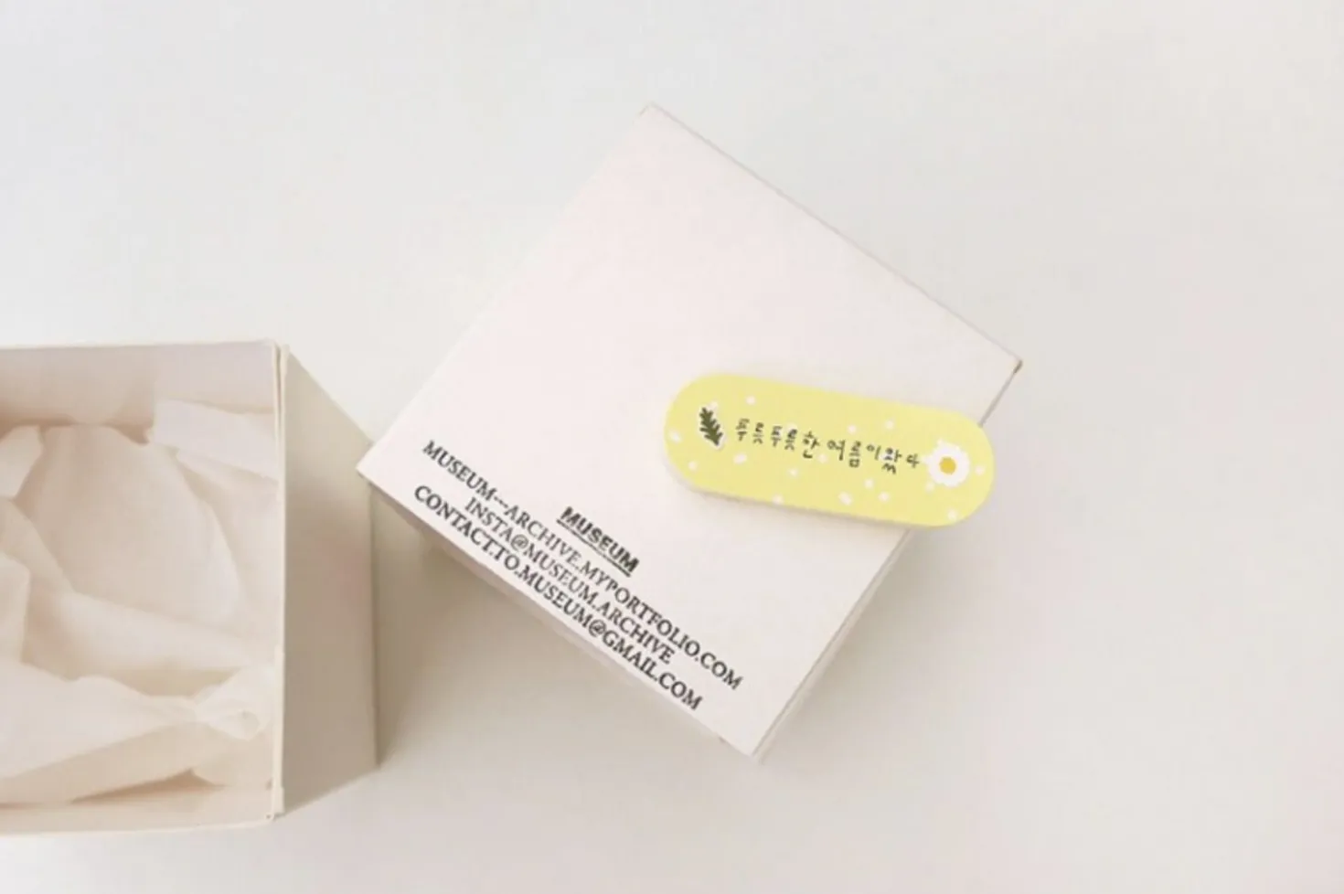 Mini Oval Index Sticky Note