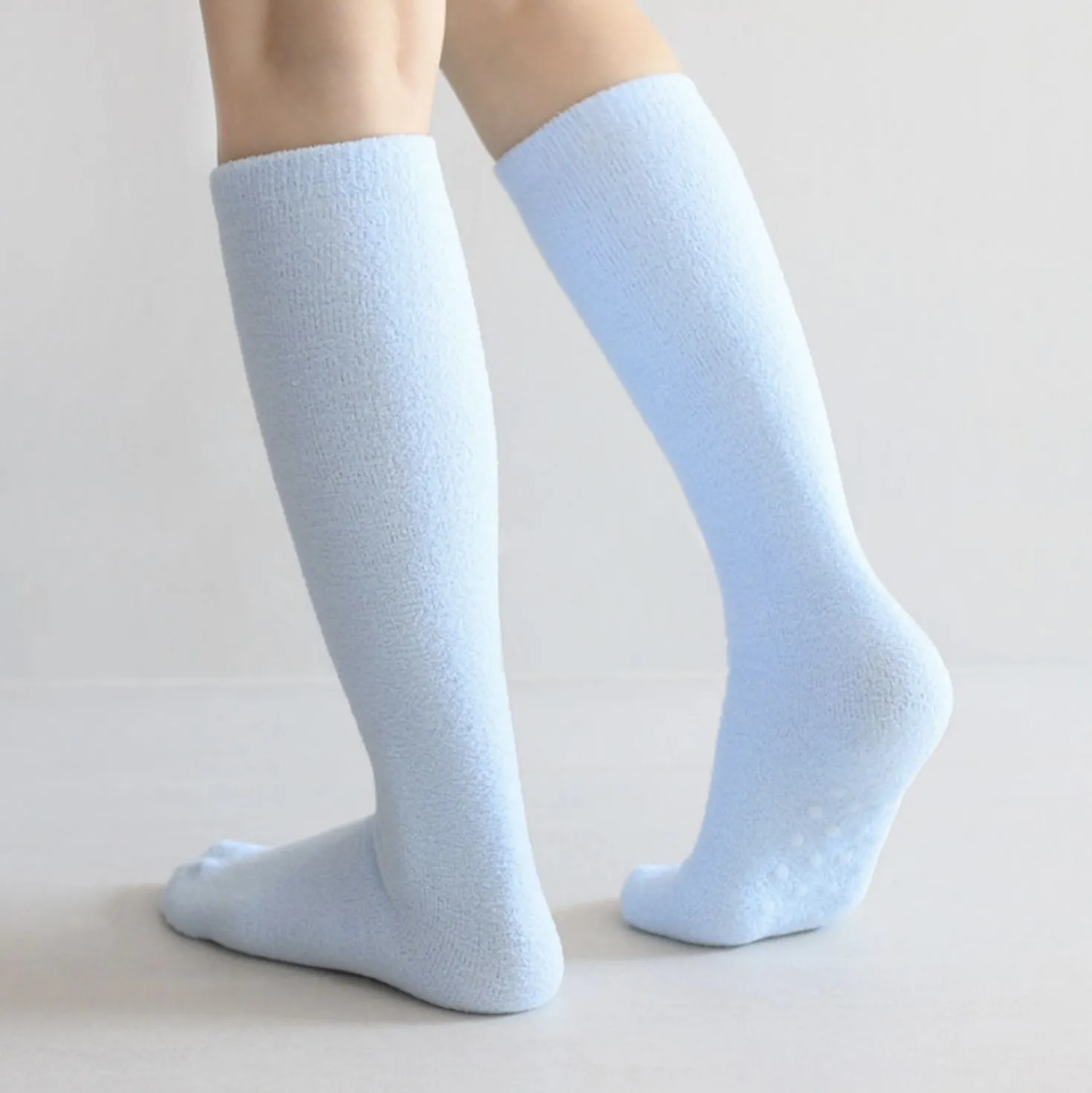 Non-slip Fluffy Knee-high Socks