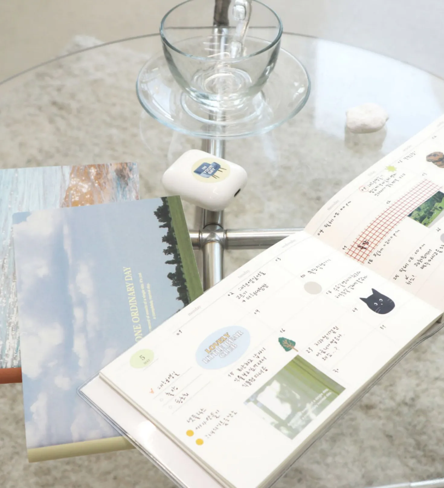One Ordinary Day Weekly Planner