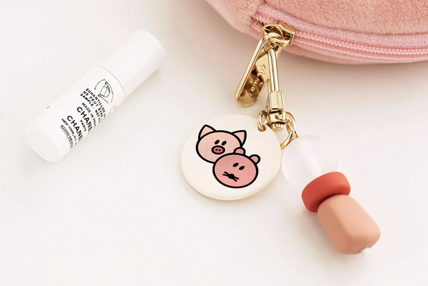 2pcs Mini Smile Removable Sticker Set