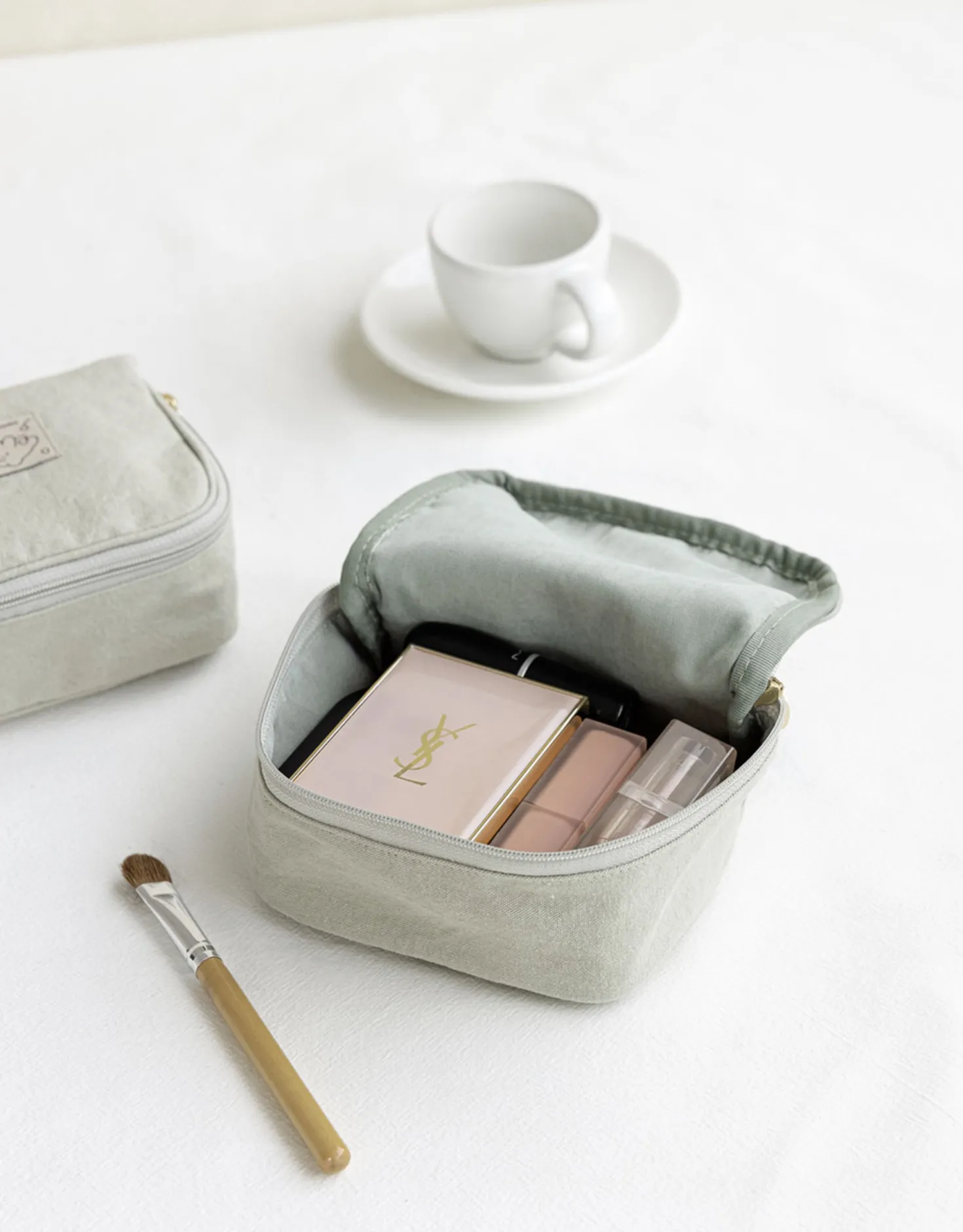 Piyo Snap Cosmetic Pouch