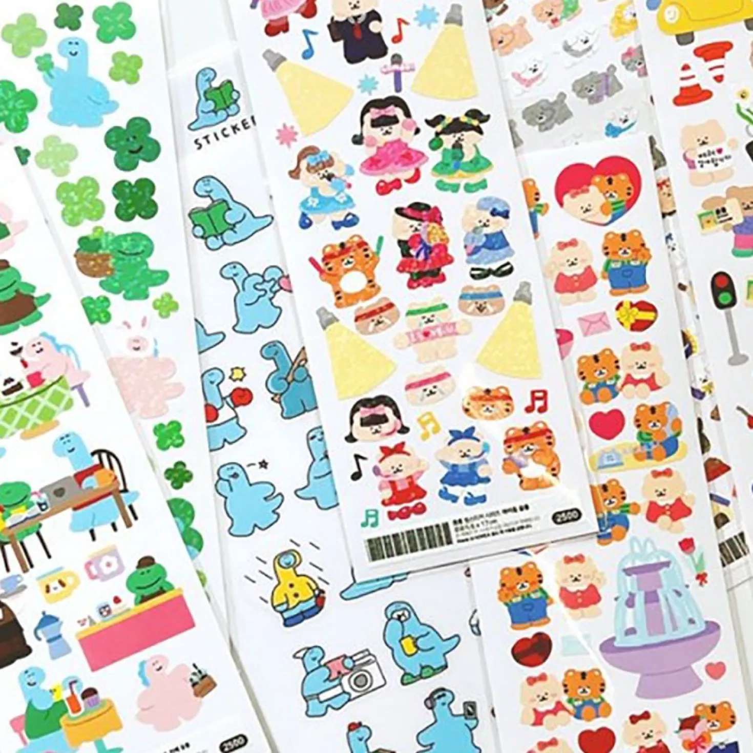 RoomRoom Bear Sticker v14