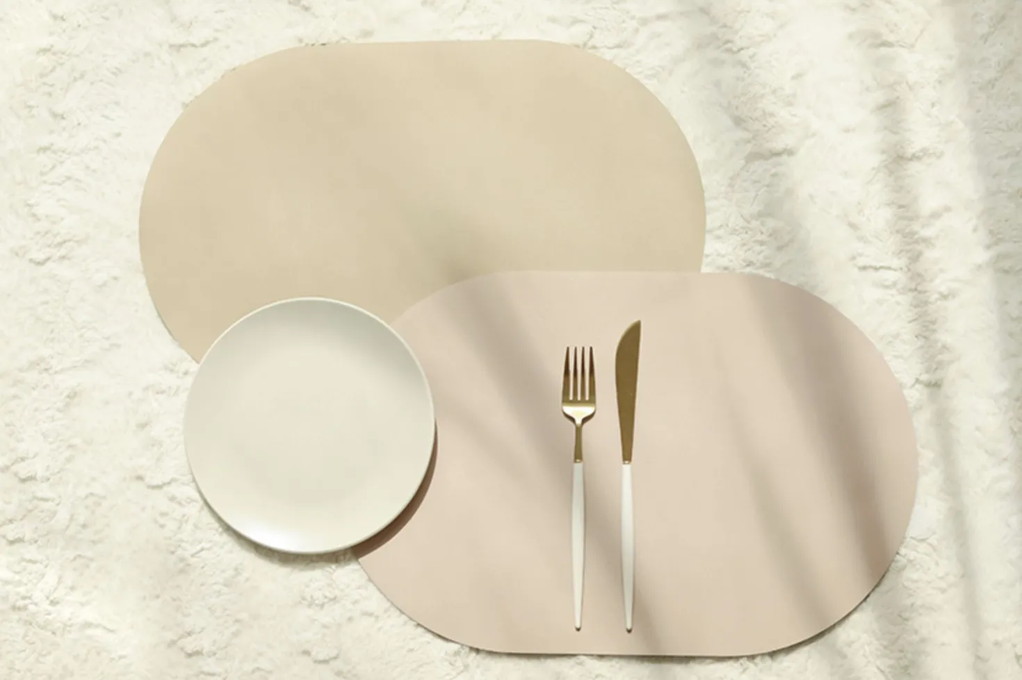 Round Two Tone Color Placemat