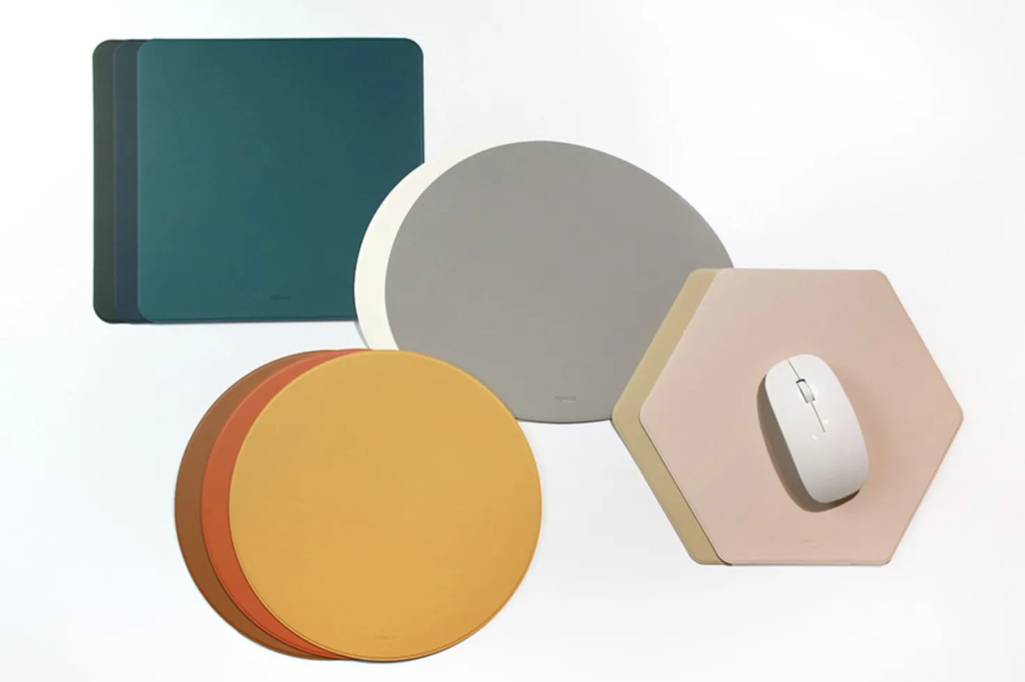 Round Vegan Leather Mouse Pad
