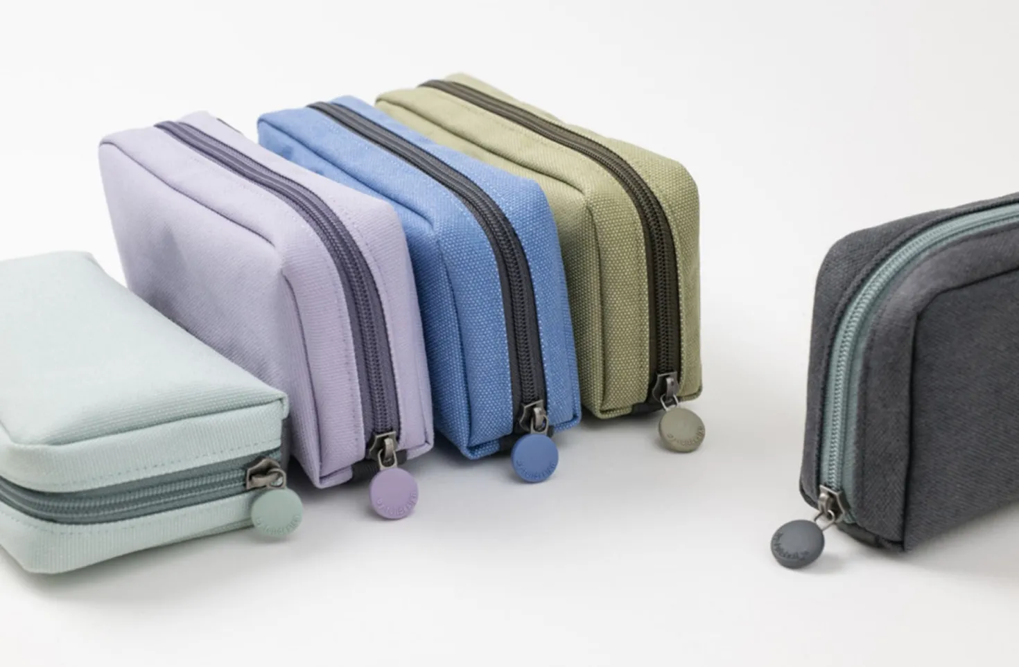 Slim Plan B Basic Pouch