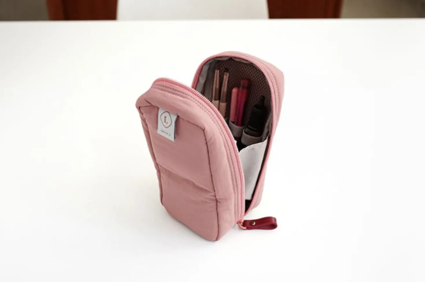 Slim Standing Cosmetic Pouch