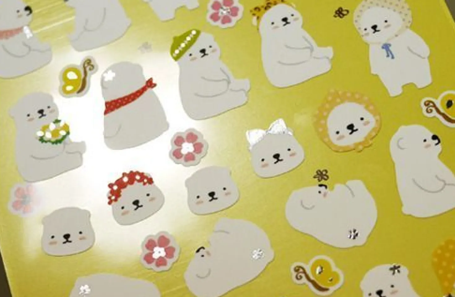 Spring Cozy Bear Deco Sticker