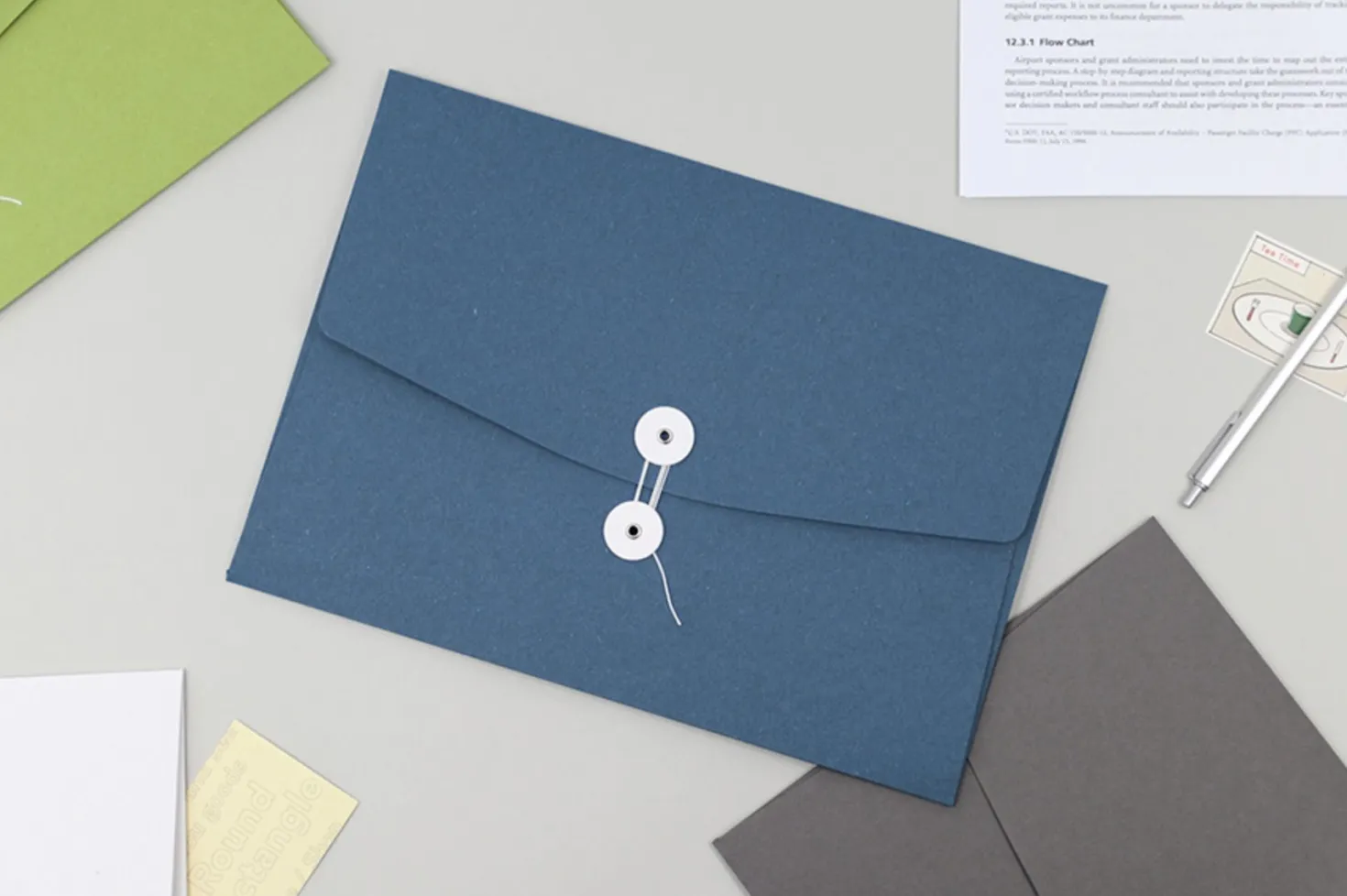 String Tie A4 Document Holder