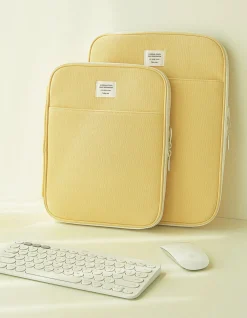 Table Talk 13 in. Pocket Laptop Pouch