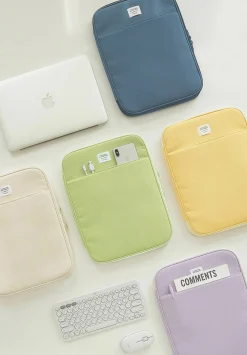 Table Talk 13 in. Pocket Laptop Pouch